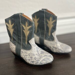 Western Style Cowboy Boots